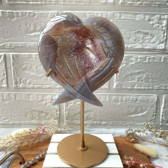 Gorgeous Amethyst with Agate Angel Wings Carving - Picture 1 of 10